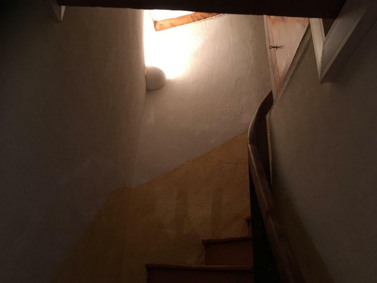 Вилла Entre L'Eglise Et La Place Кийан Экстерьер фото